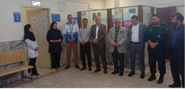 تجلیل و تبریک روز پزشک به پزشکان مرکز نصرآباد